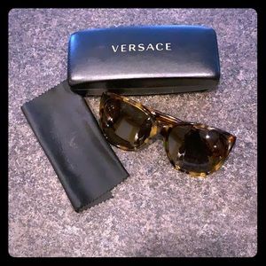 Versace sunglasses style 4281